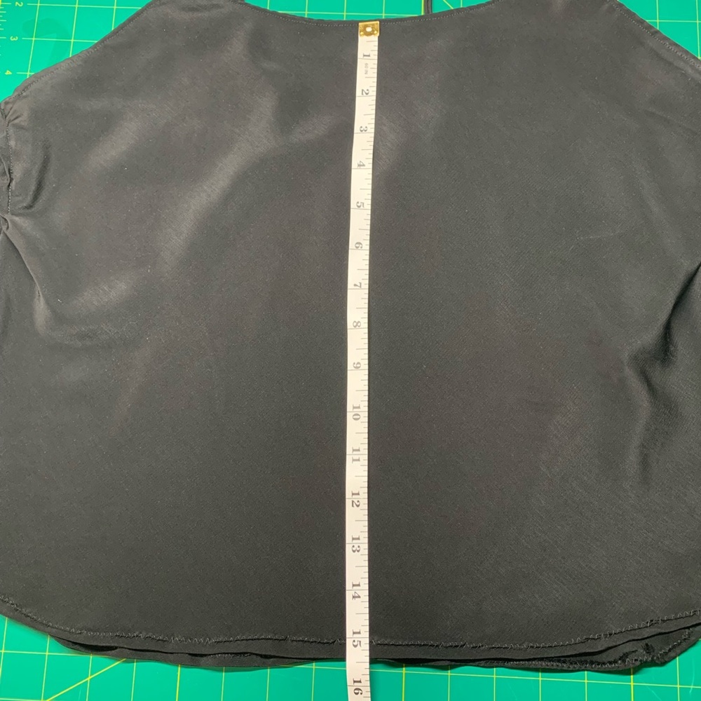 Elegant Black Camisole Top - Picture 3 of 8